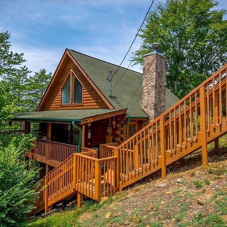Inviting Sevierville Cabin With Deck And Hot Tub! Eksteriør bilde