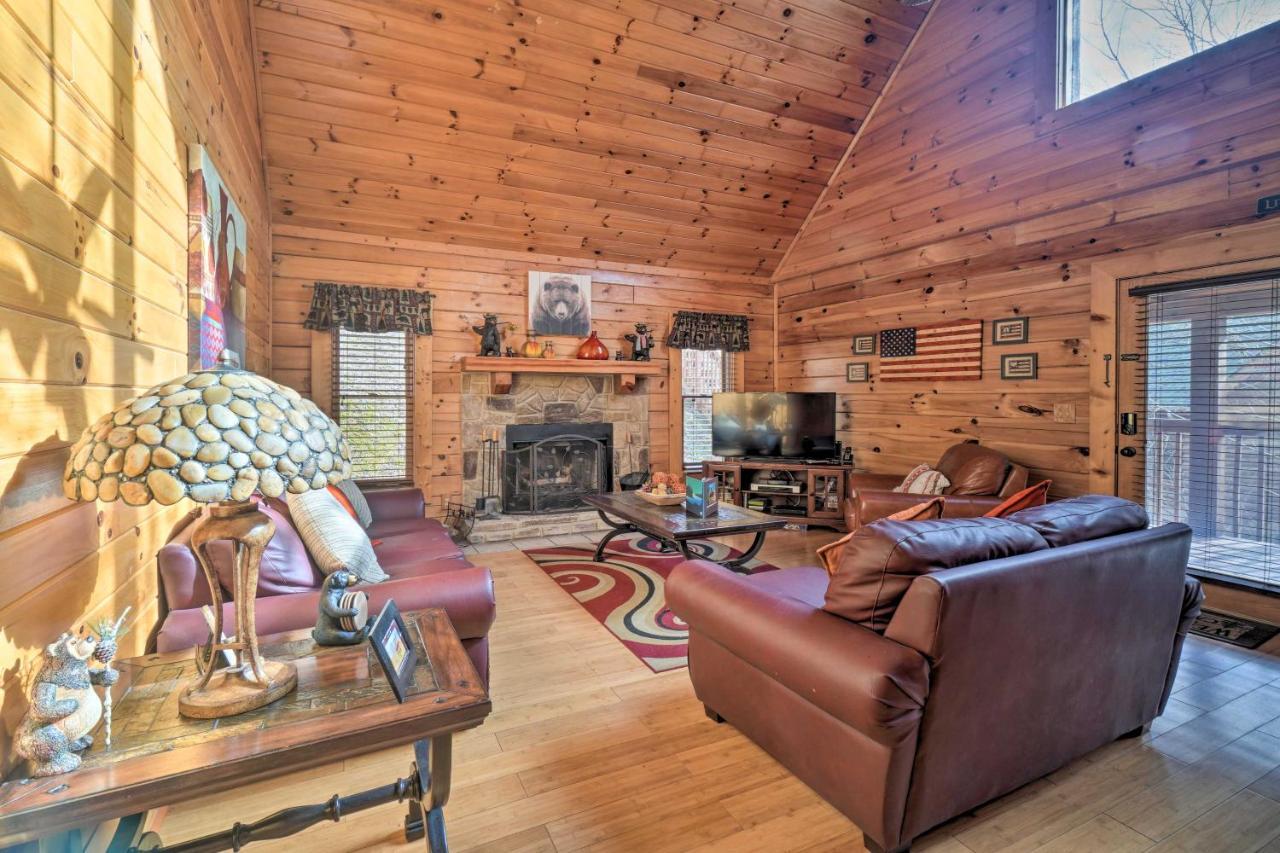 Inviting Sevierville Cabin With Deck And Hot Tub! Eksteriør bilde