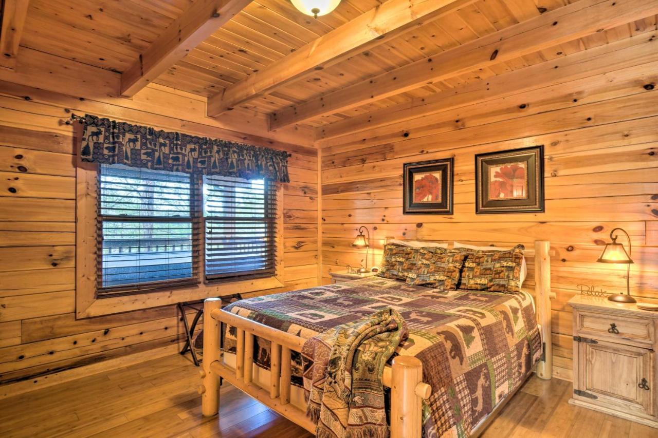 Inviting Sevierville Cabin With Deck And Hot Tub! Eksteriør bilde
