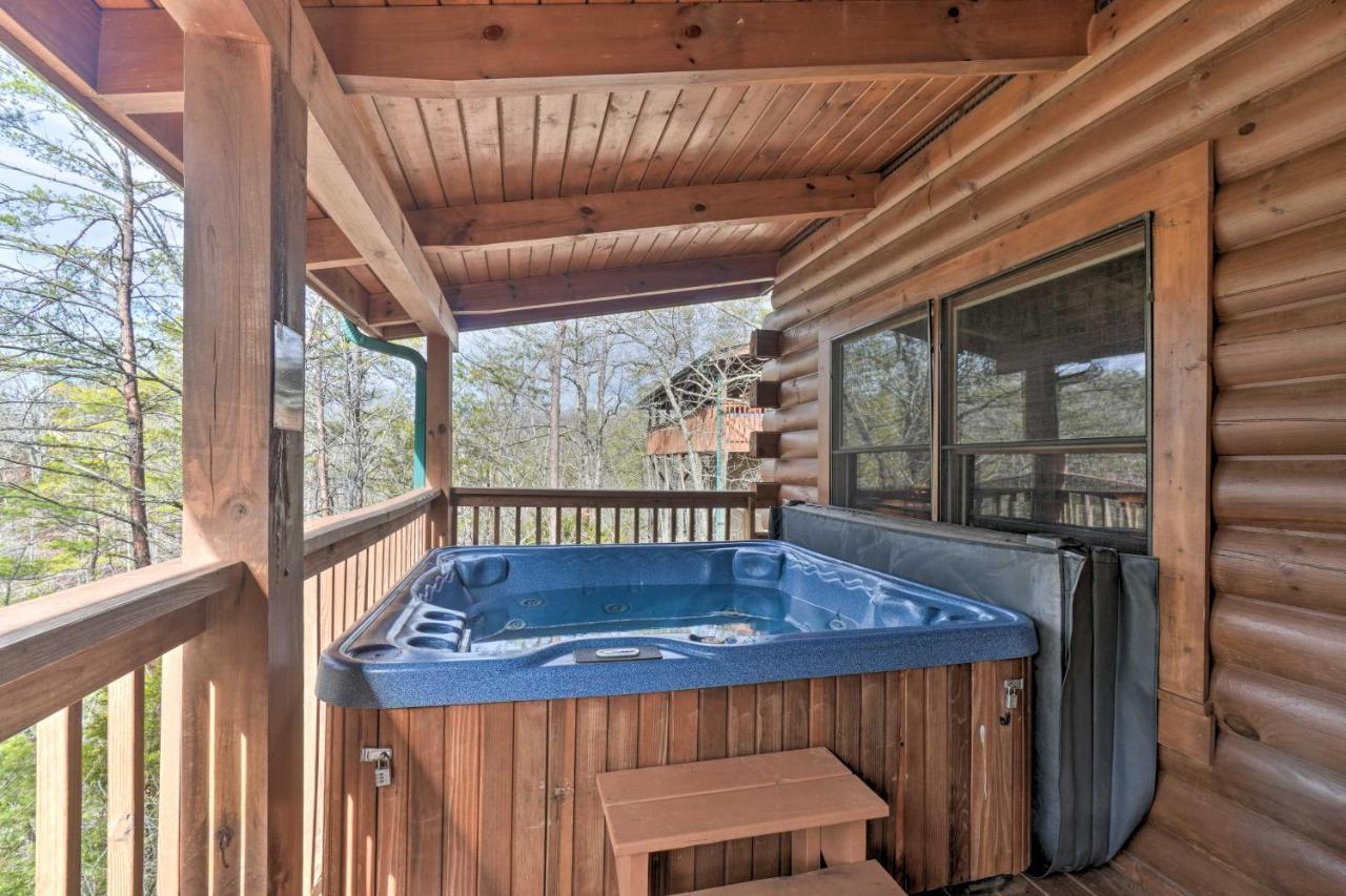 Inviting Sevierville Cabin With Deck And Hot Tub! Eksteriør bilde