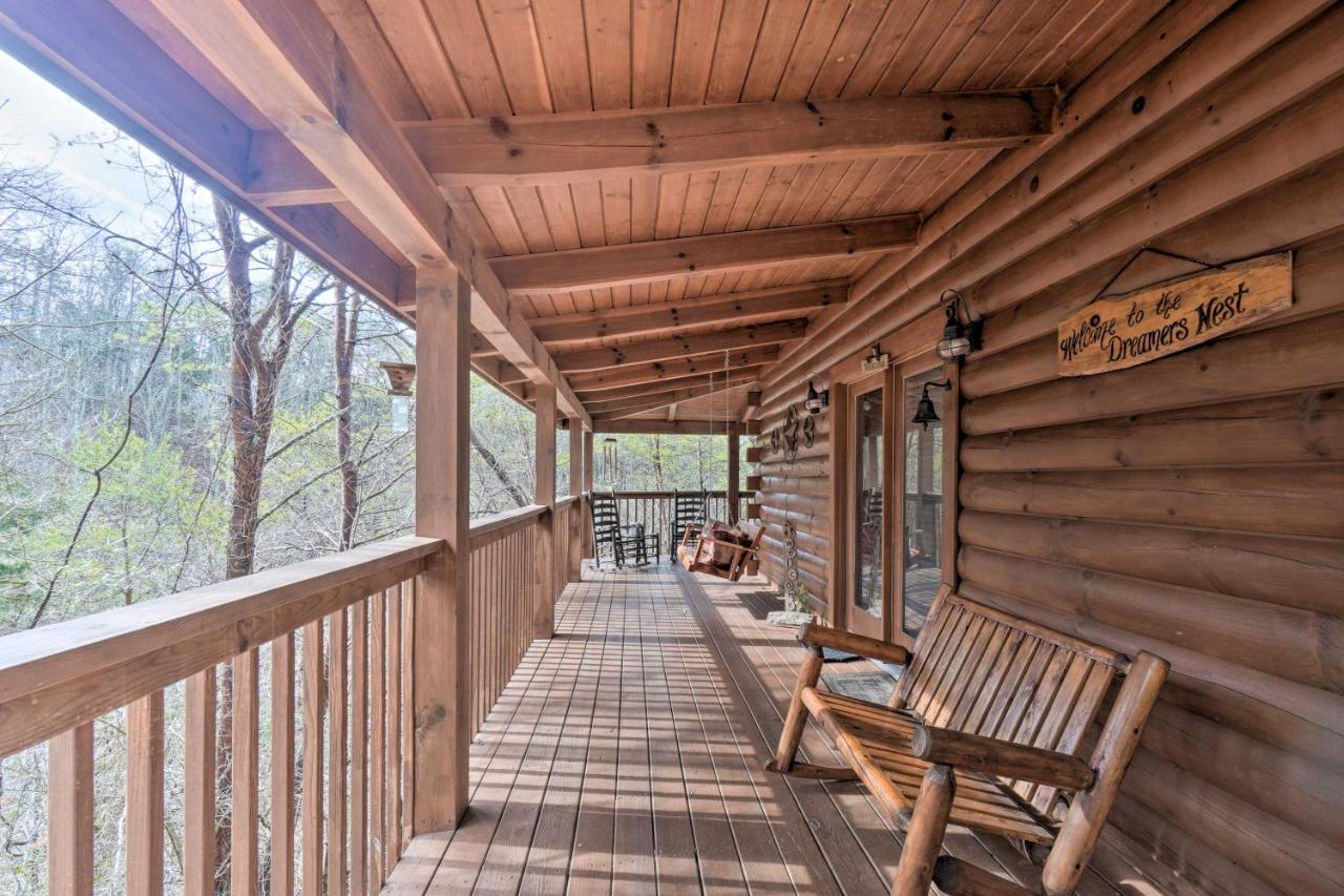 Inviting Sevierville Cabin With Deck And Hot Tub! Eksteriør bilde
