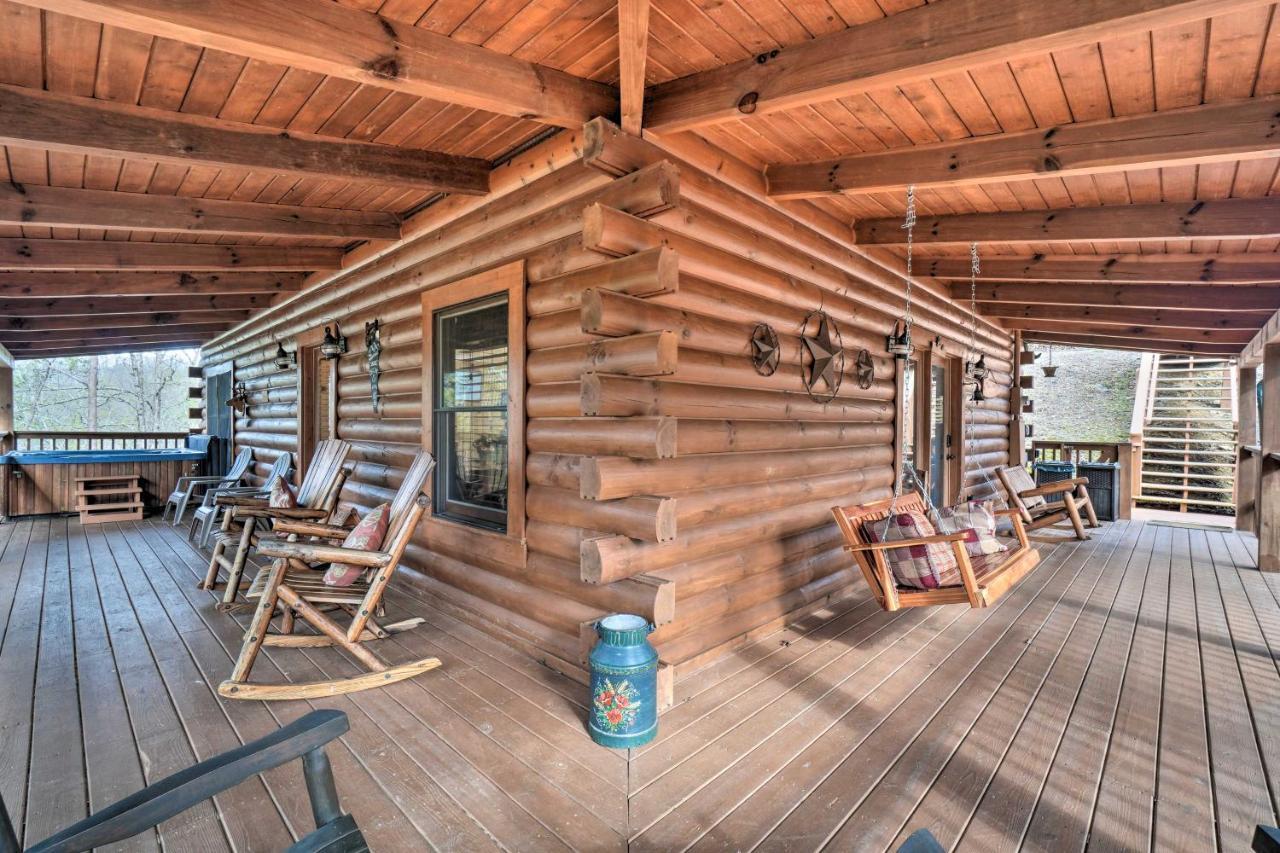 Inviting Sevierville Cabin With Deck And Hot Tub! Eksteriør bilde
